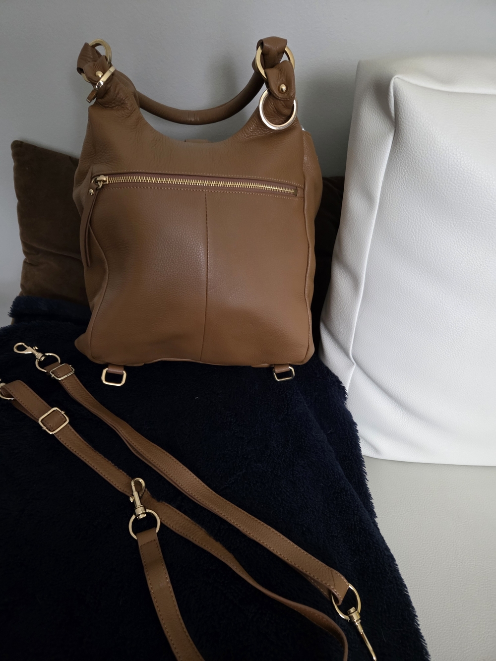 GILI Convertible Leather Backpack - Picture 3 of 8